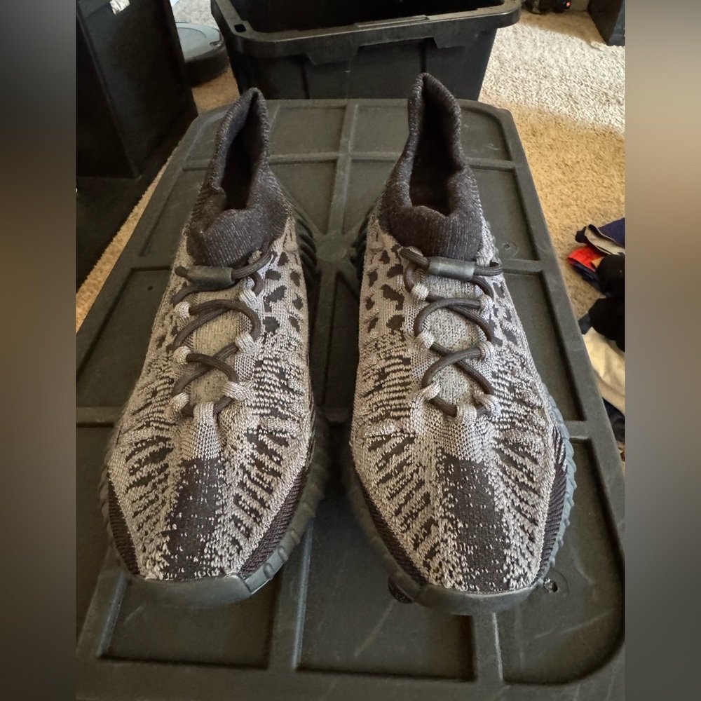 Yeezy 350 V2 Compact